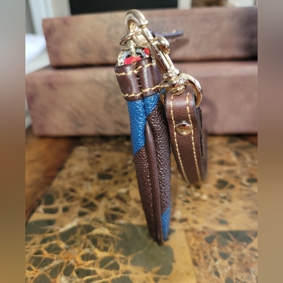 Dooney & Bourke wristlet brown and blue - Picture 5 of 8